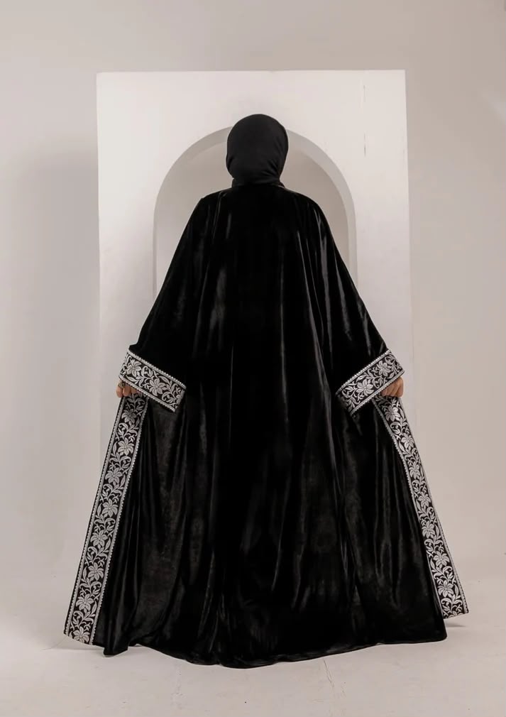 Leil Caftan